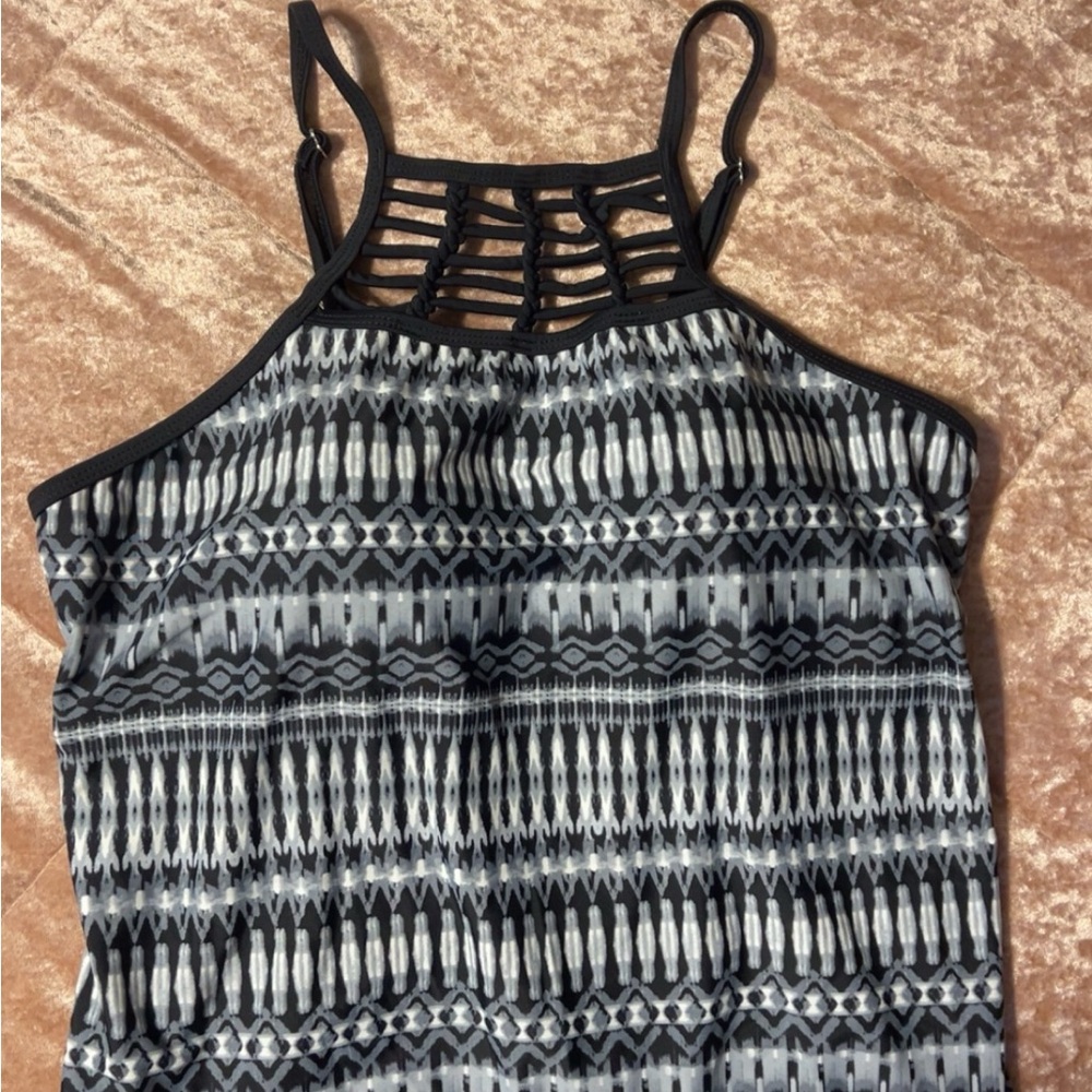 Free Country Black and Gray Geometric Tankini Swim Top